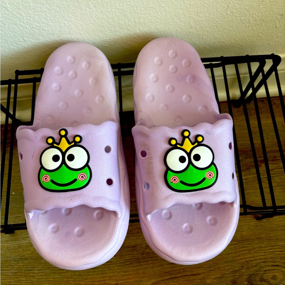 Kids Lavender Frog Slippers